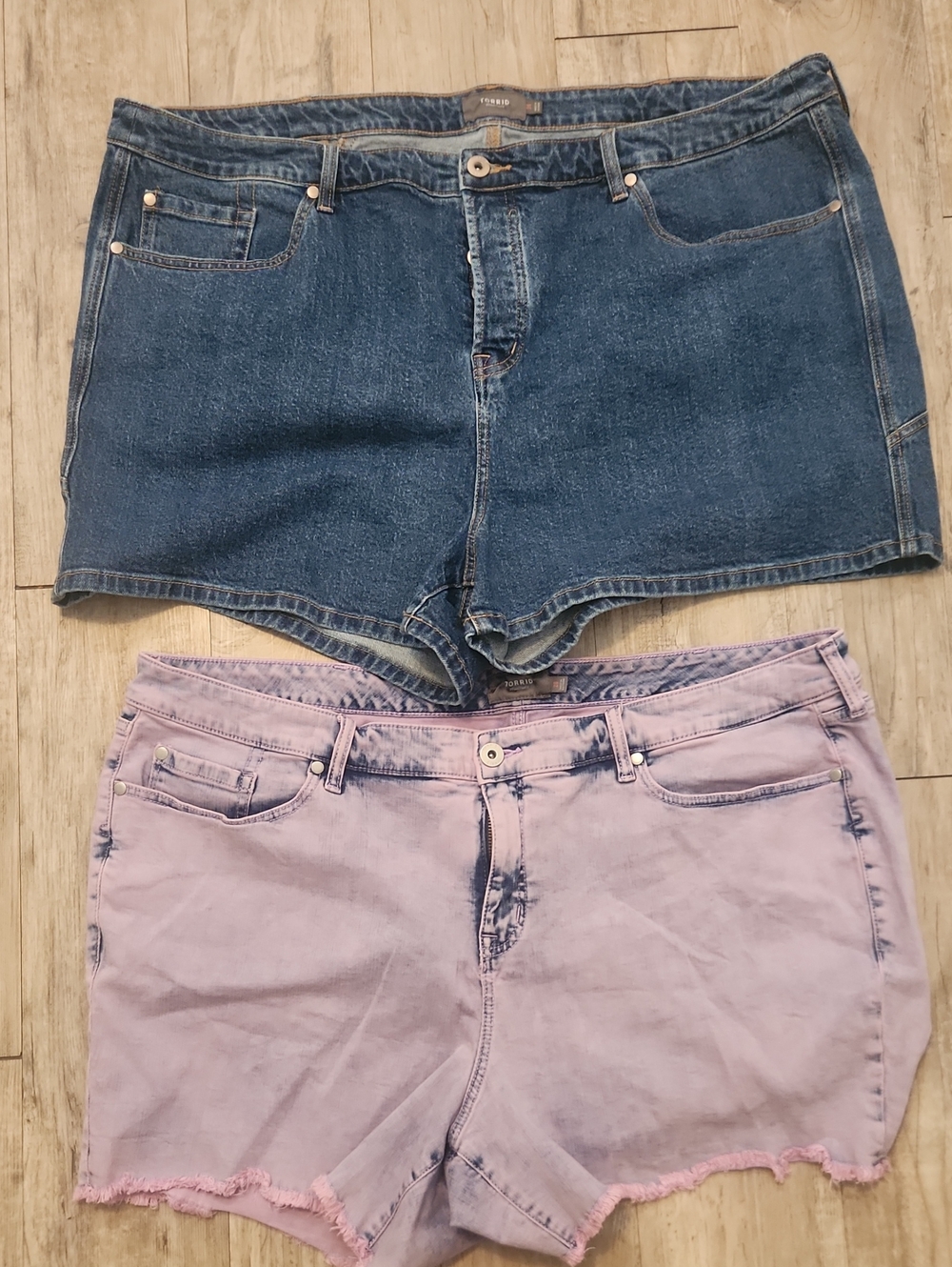 Torrid Lot Of Shorts - Picture 4 of 6